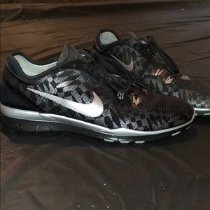 Women’s Nike Running shoe 8